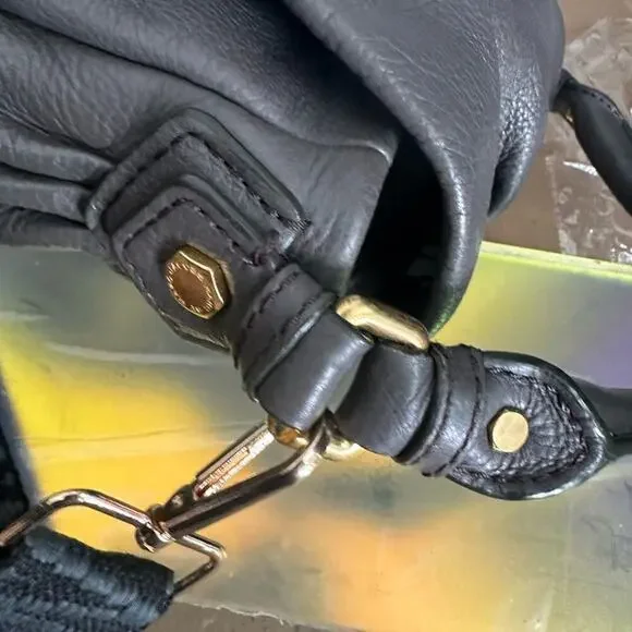 ★ EUC Marc Jacobs Pebble Leather Gray Crossbody Handbag Purse - Picture 13 of 16